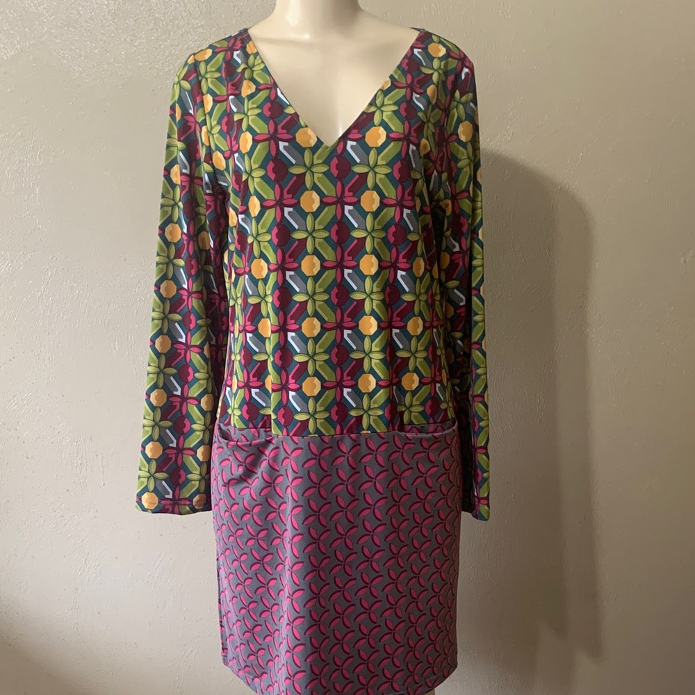 Tracy Negoshian L Long-Sleeve V-Neck Dress Green, Pink & Yellow Pattern